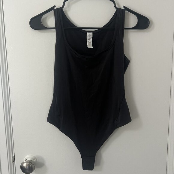 Lululelom Wundermost Ultra-Soft Nulu Square-Neck Sleeveless Bodysuit - Picture 1 of 5